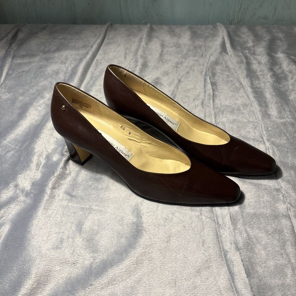 Etienne Aigner Women's Dark Brown Leather Pumps Size 8.5 Made In Spain